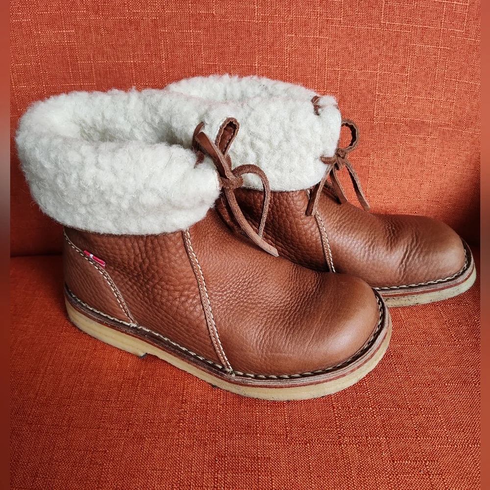 Women’s Brown Shearling-Lined Winter Ankle Boots